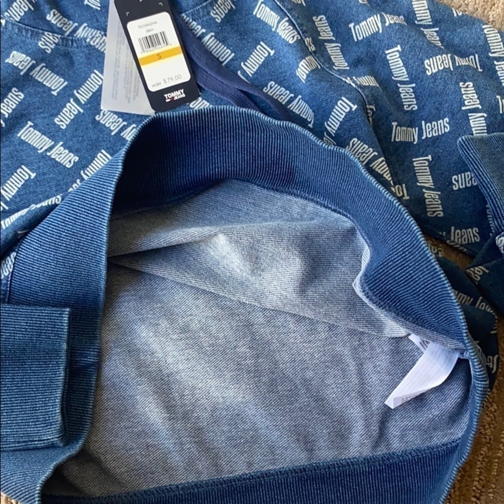 NWT Tommy Hilfiger - hoodie💙 - Picture 4 of 6